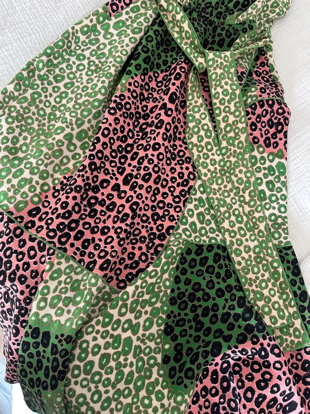 10 Crosby Derek Lam Green and Cream Printed Dress - Picture 6 of 7